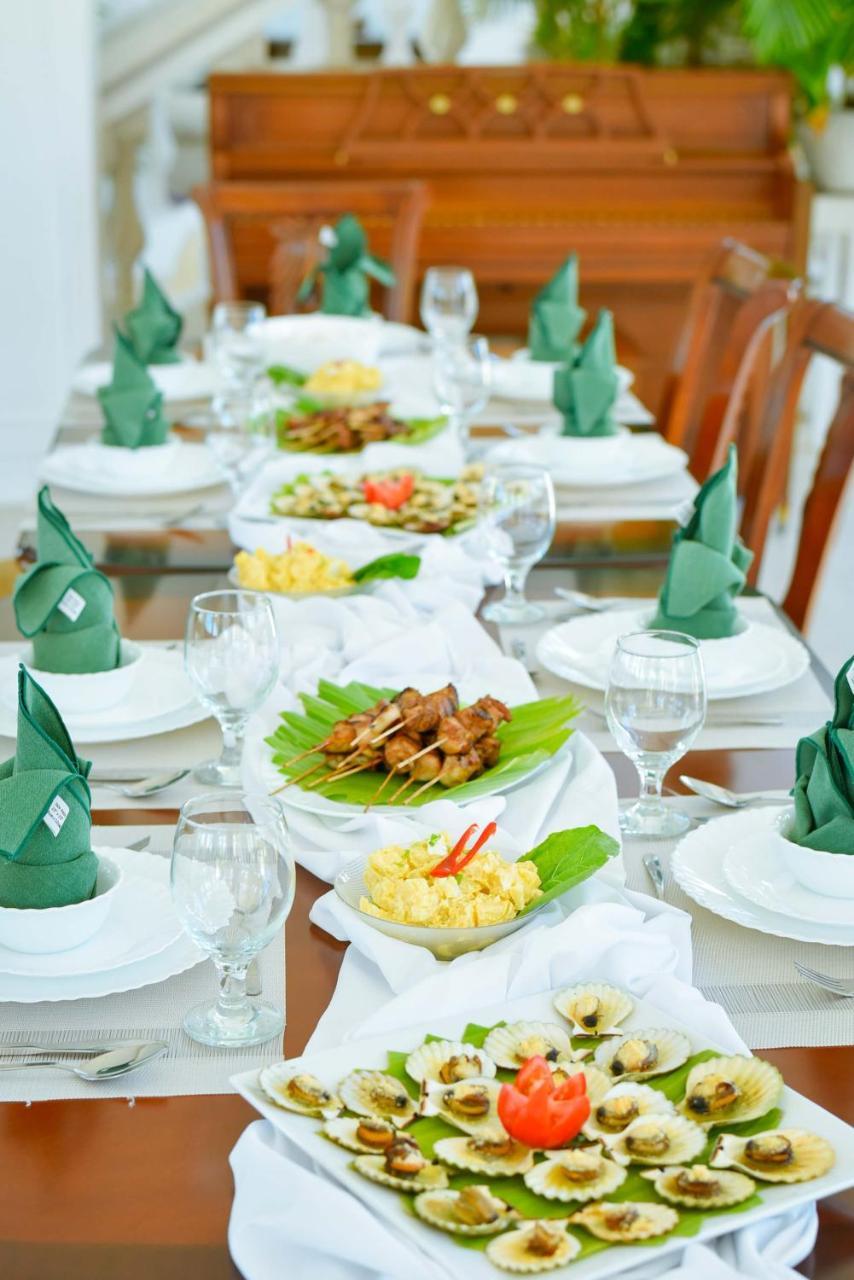 Casablanca By The Sea Hotel Olango Island Екстериор снимка