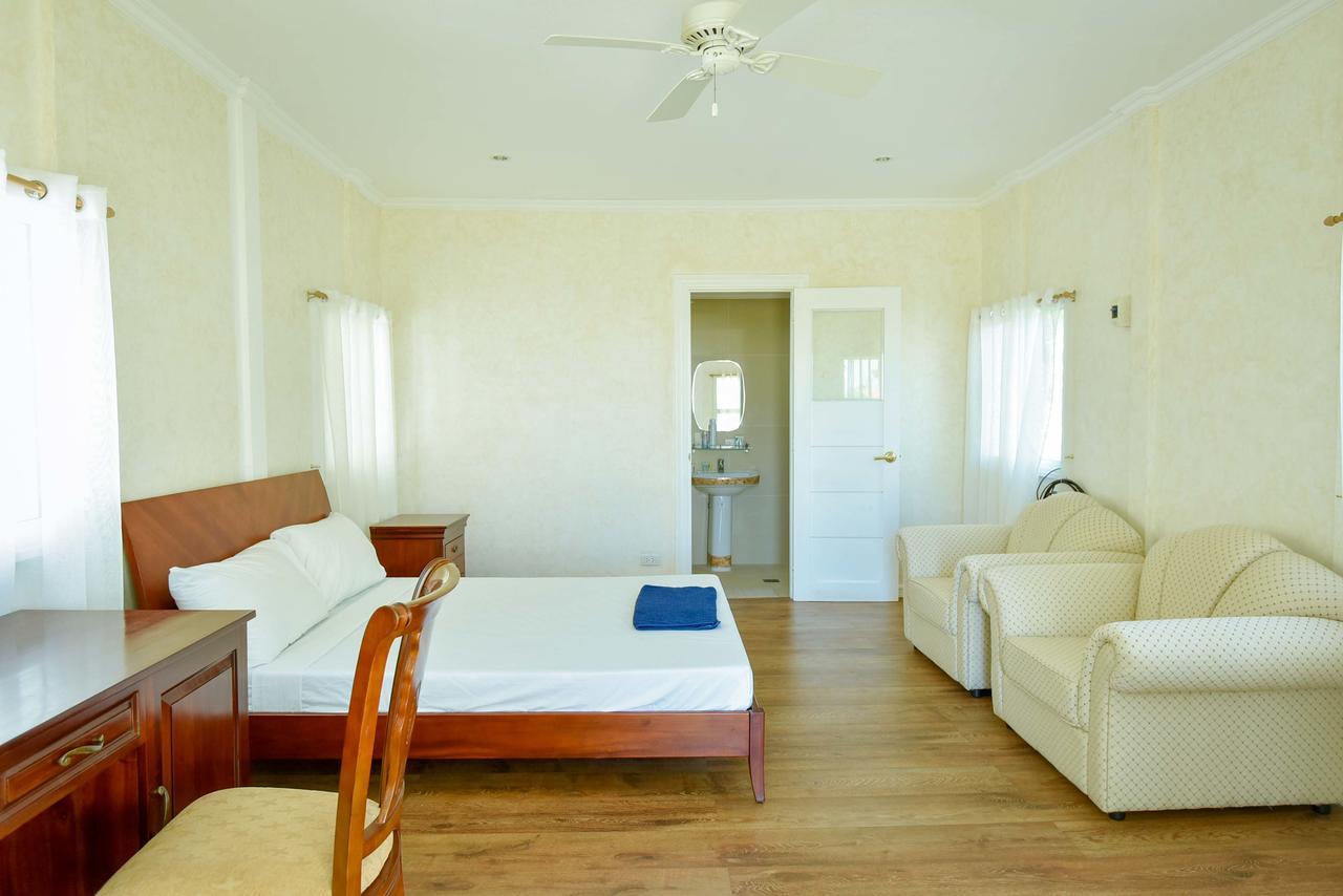 Casablanca By The Sea Hotel Olango Island Екстериор снимка