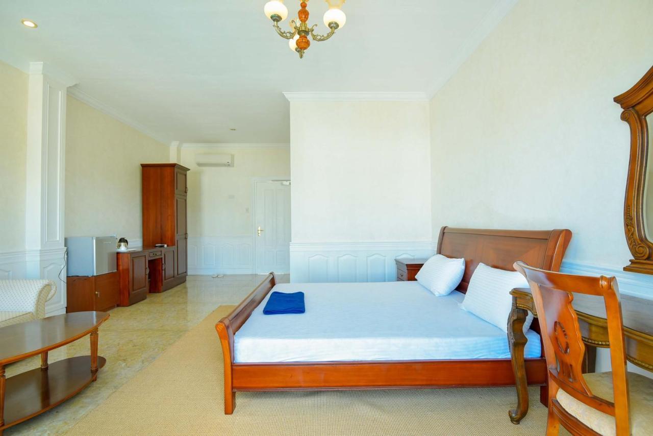 Casablanca By The Sea Hotel Olango Island Екстериор снимка