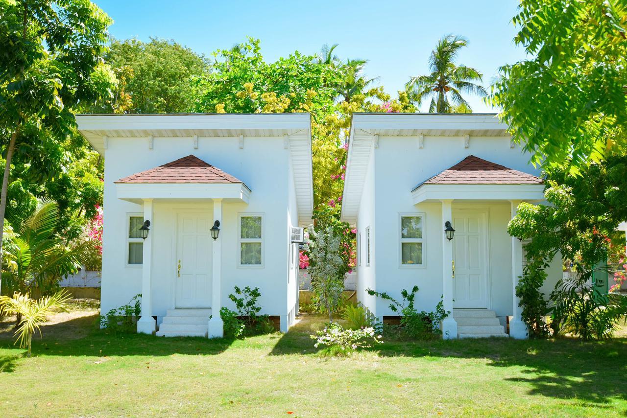 Casablanca By The Sea Hotel Olango Island Екстериор снимка