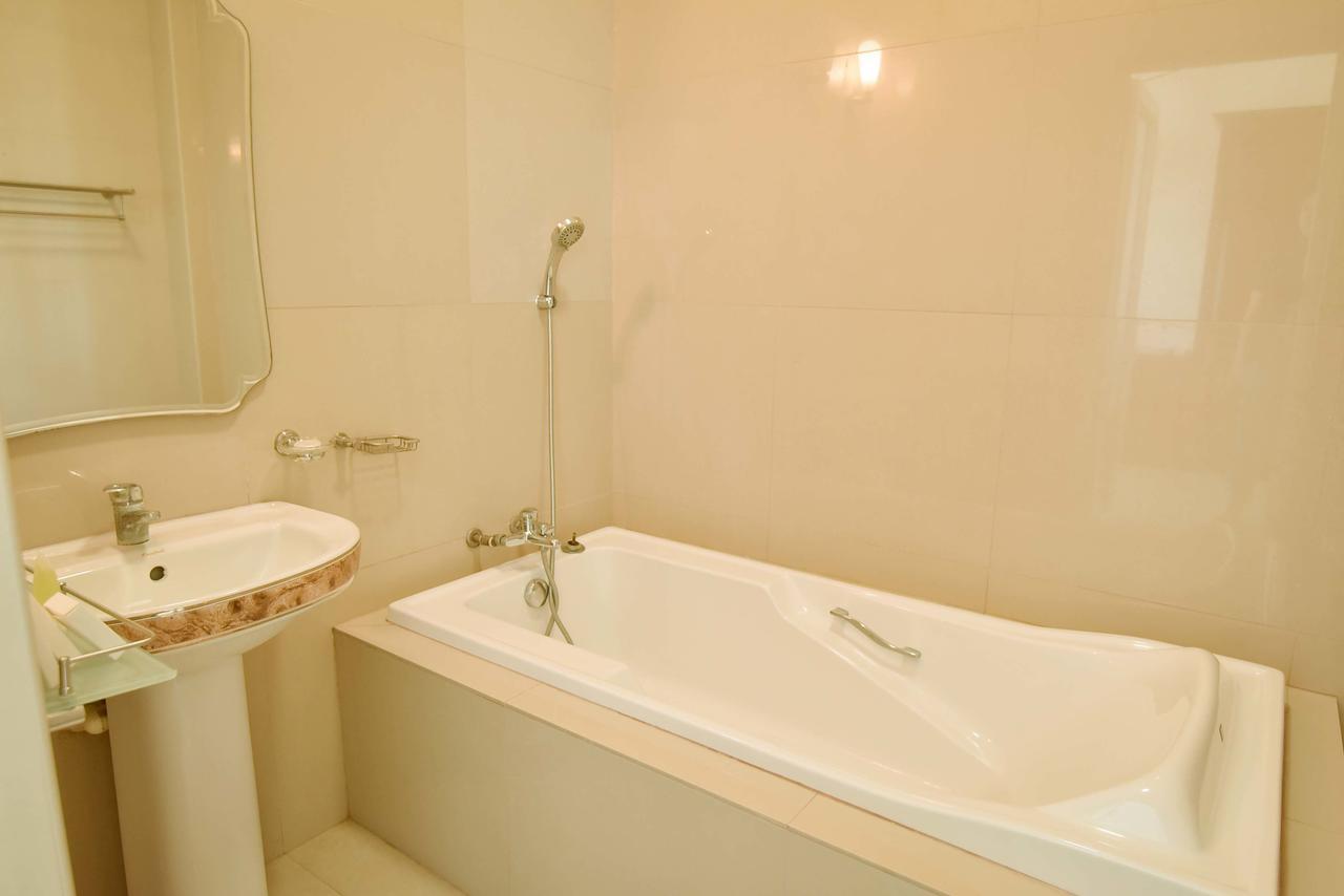 Casablanca By The Sea Hotel Olango Island Екстериор снимка