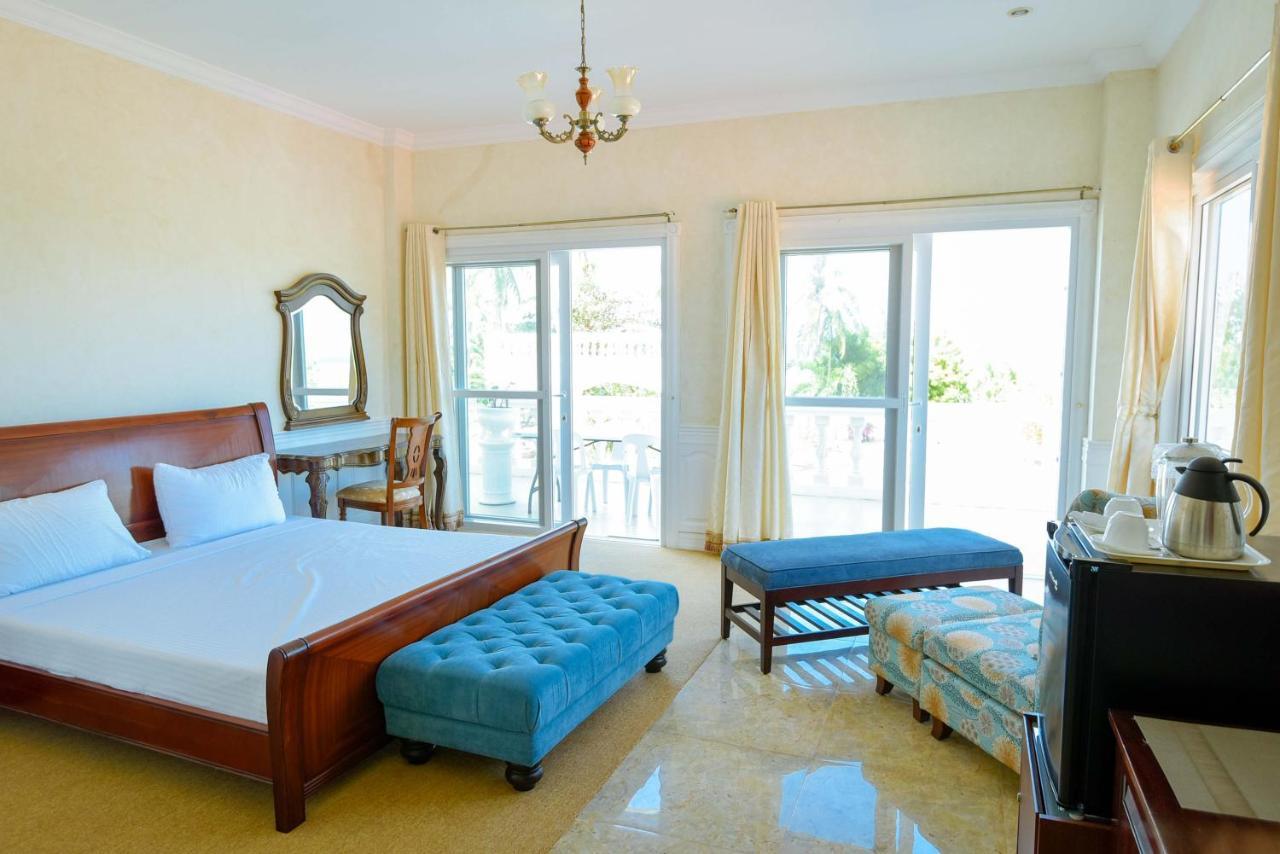 Casablanca By The Sea Hotel Olango Island Екстериор снимка